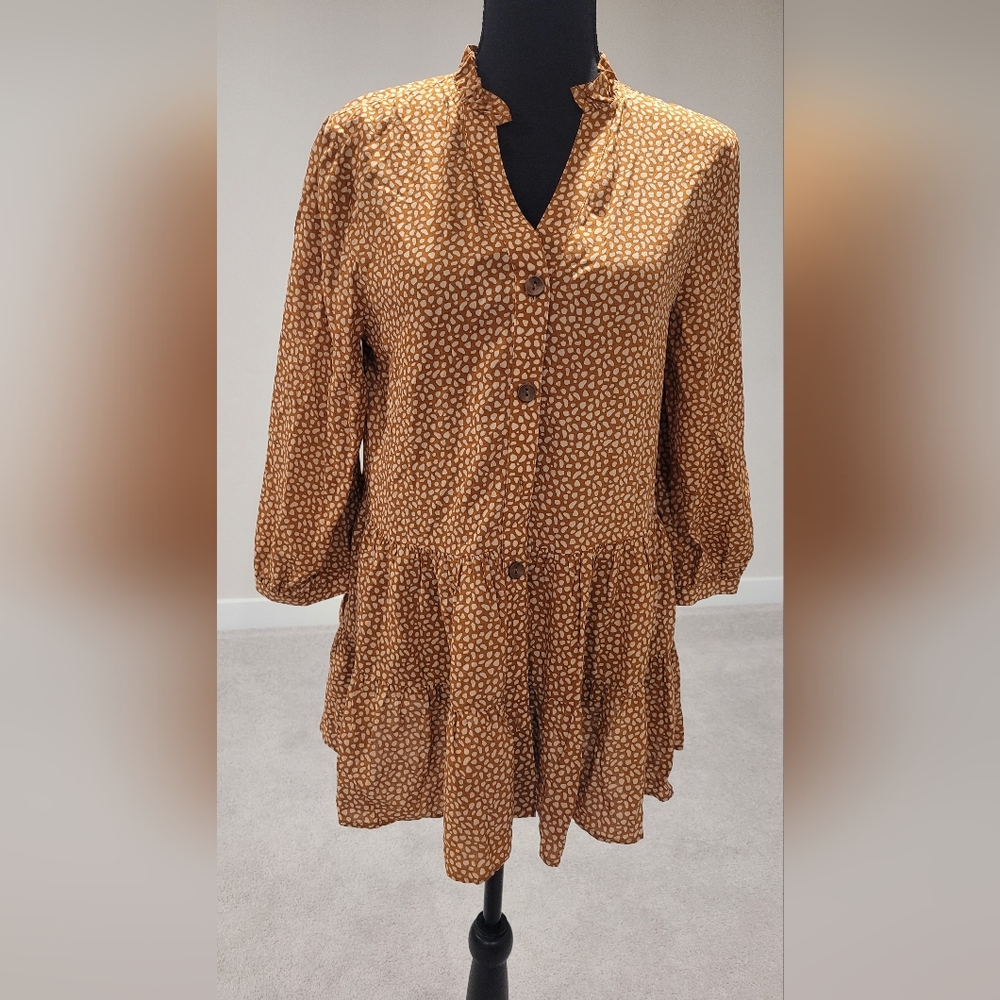 3/4 Sleeve Flare Out Button Down Blouse